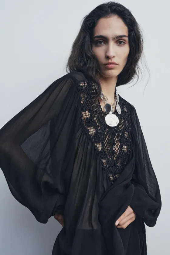 БЛУЗА С БУСИНАМИ — коллекция Zara «ZW»