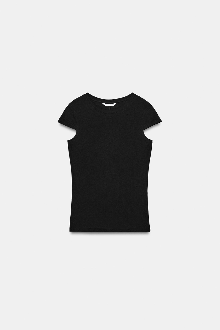 Минималистичная футболка с короткими рукавами