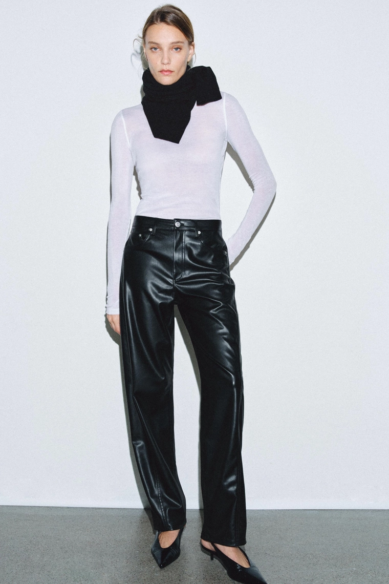 Брюки с эффектом кожи cropped relaxed fit из коллекции zw