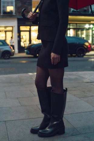 Сапоги на каблуке с рифленой подошвой - Заказать в России